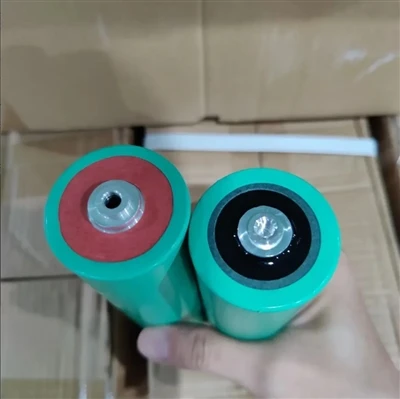 Baterie Lifepo4 cu descărcare ridicată 10C 46160 3.2V 22Ah cu șuruburi Bateri...